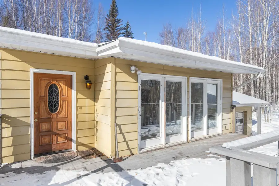 3279 BLUEBIRD AVENUE, Fairbanks, AK 99709 - #2
