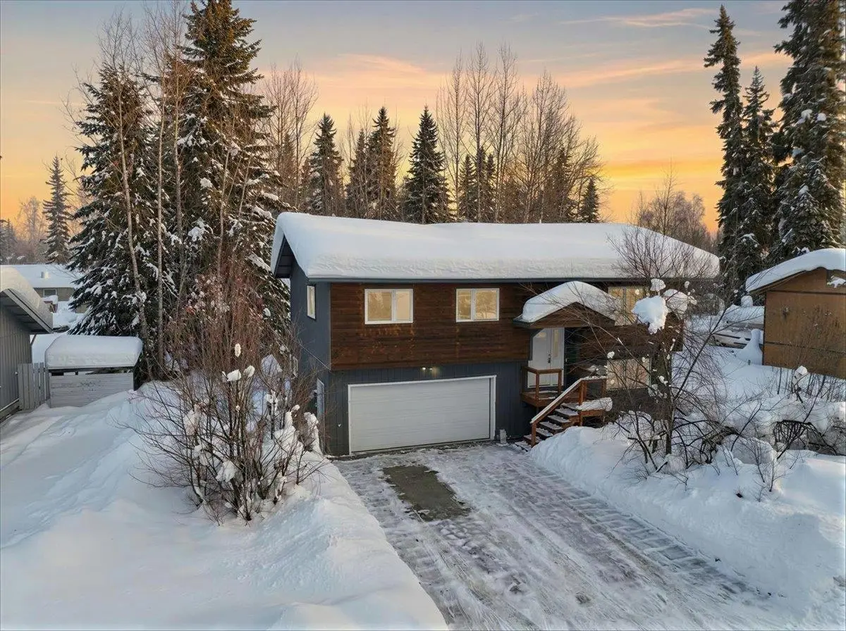 4652 DRAKE STREET, Fairbanks, AK 99709 - #1