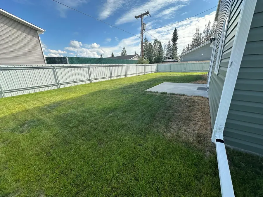 2659 STRYKER LOOP, North Pole, AK 99705 - #2