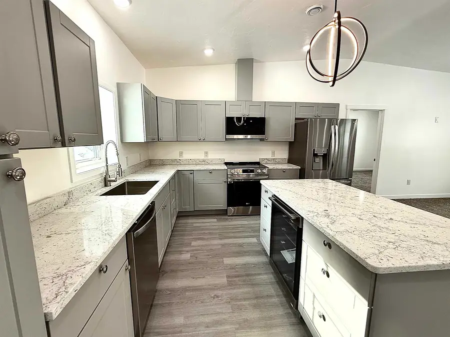 3064 PSALMS BLVD, North Pole, AK 99705 - #3