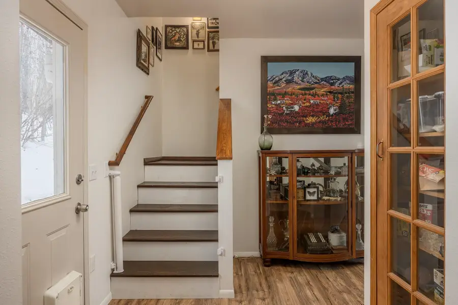 300 SKYRIDGE DRIVE, Fairbanks, AK 99712 - #2