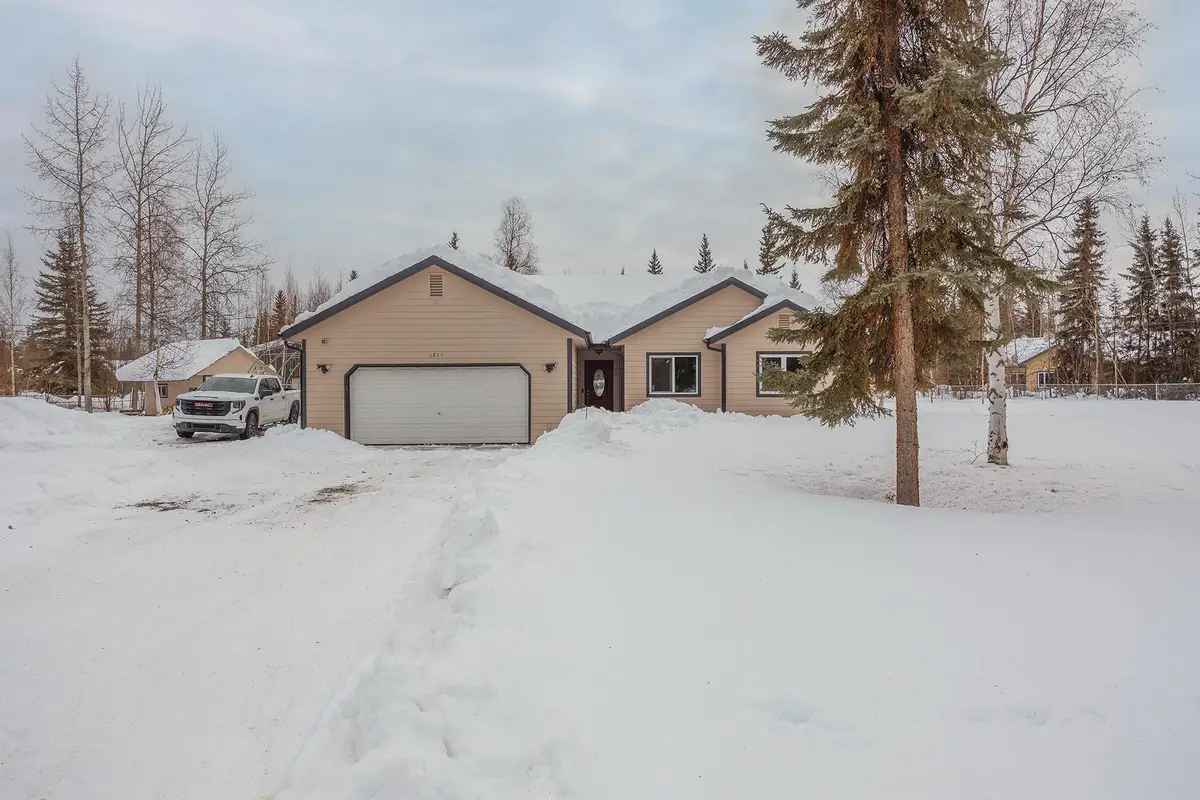 1211 MARSH LAUREL AVENUE, North Pole, AK 99705 - #1