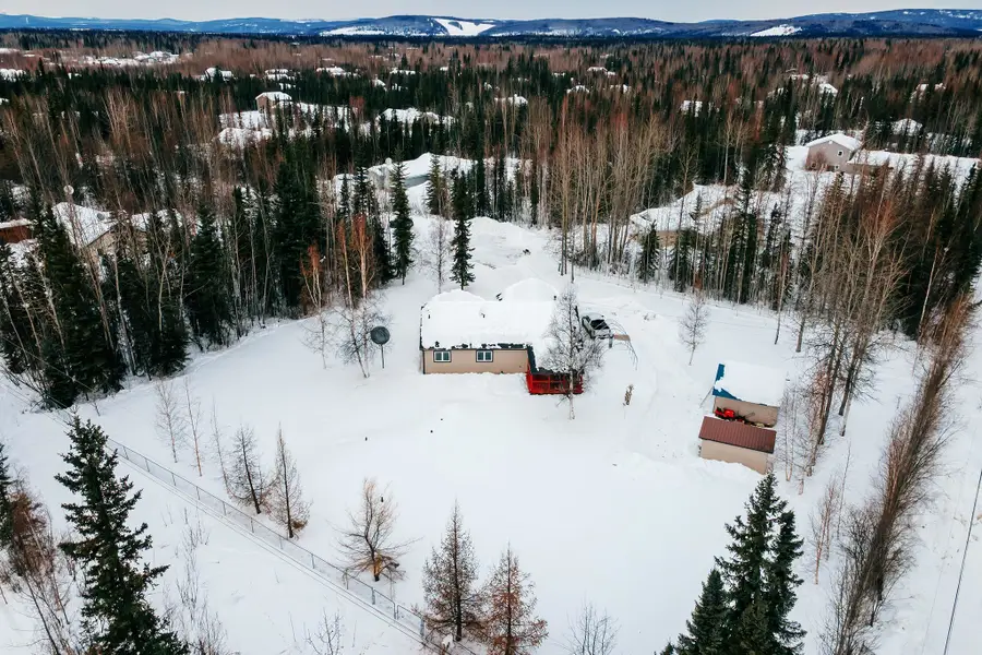 1211 MARSH LAUREL AVENUE, North Pole, AK 99705 - #3