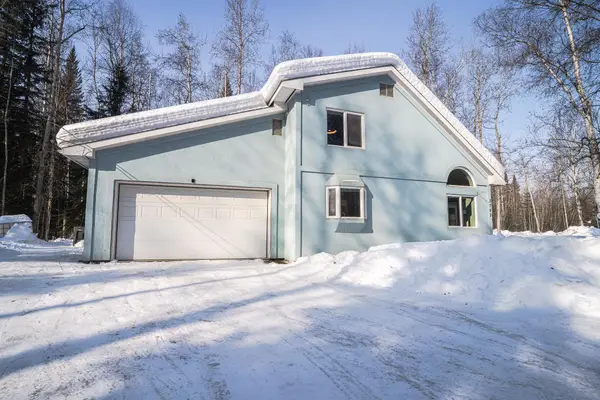 3763 LYLE AVENUE, North Pole, AK 99705