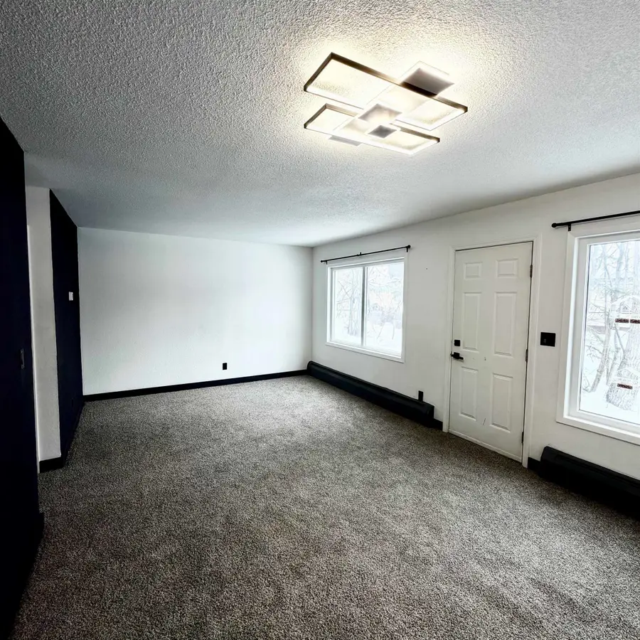 1421 KENT COURT, Fairbanks, AK 99709 - #3