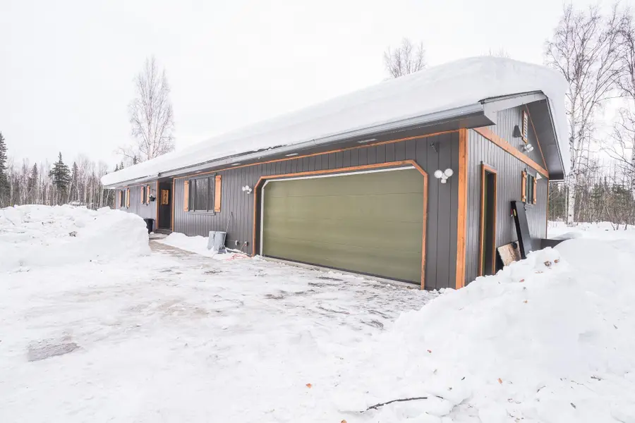 3815 TANADA ROAD, North Pole, AK 99705 - #2