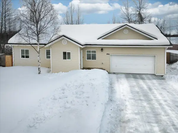 894 MARQUETTE LOOP, North Pole, AK 99705