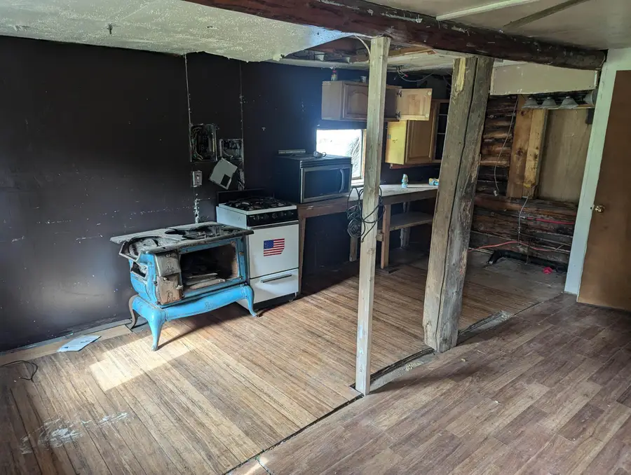 3030 MARK TWAIN DRIVE, North Pole, AK 99705 - #2