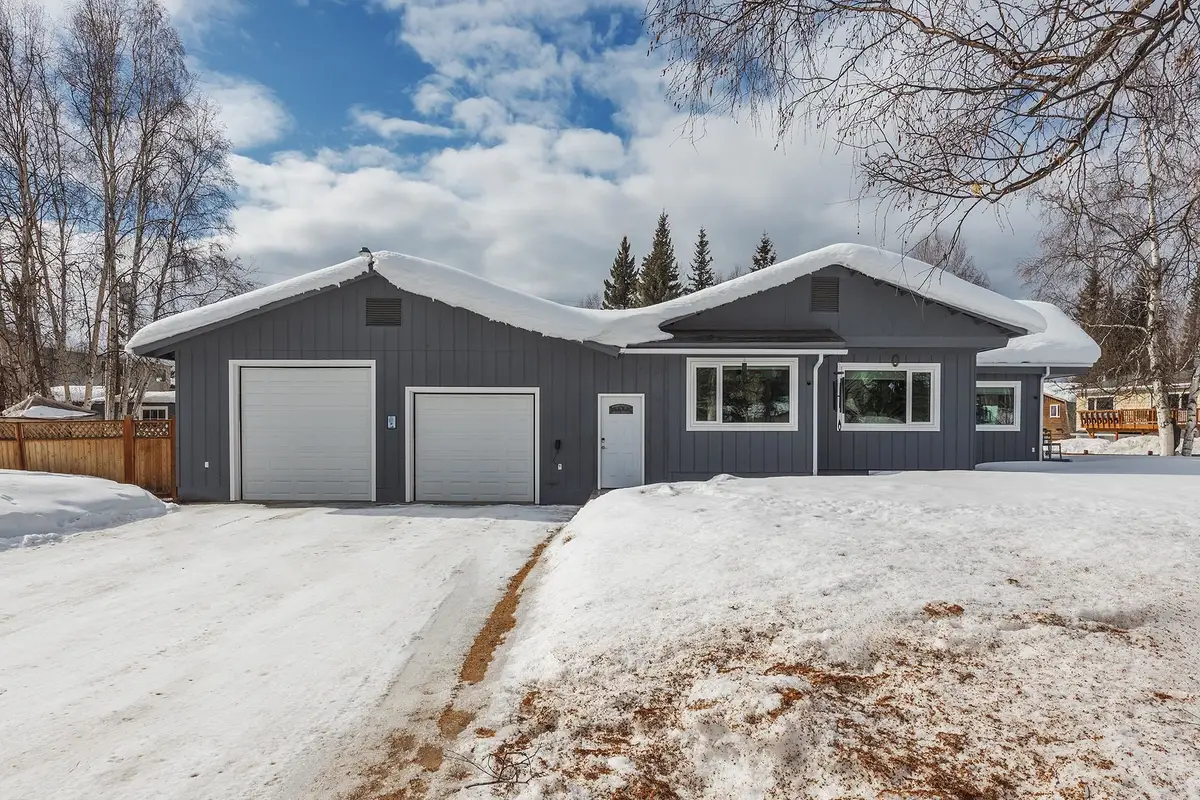 3025 CHINOOK DRIVE, Fairbanks, AK 99709 - #1