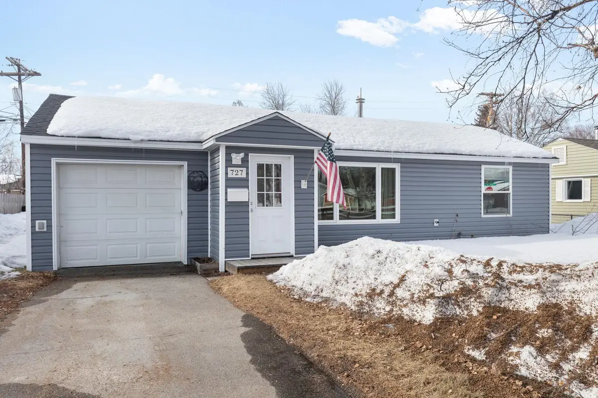 727 BENTLEY DRIVE, Fairbanks, AK 99701 - #1