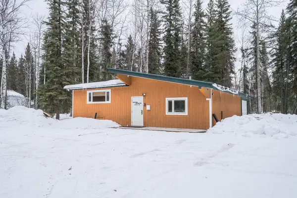 2596 DIAMOND STREET, North Pole, AK 99705