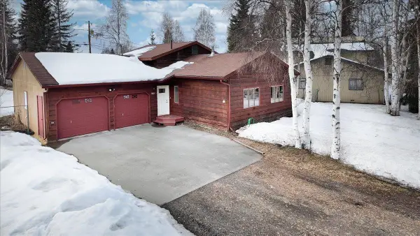 561 SLATER DRIVE, Fairbanks, AK 99701