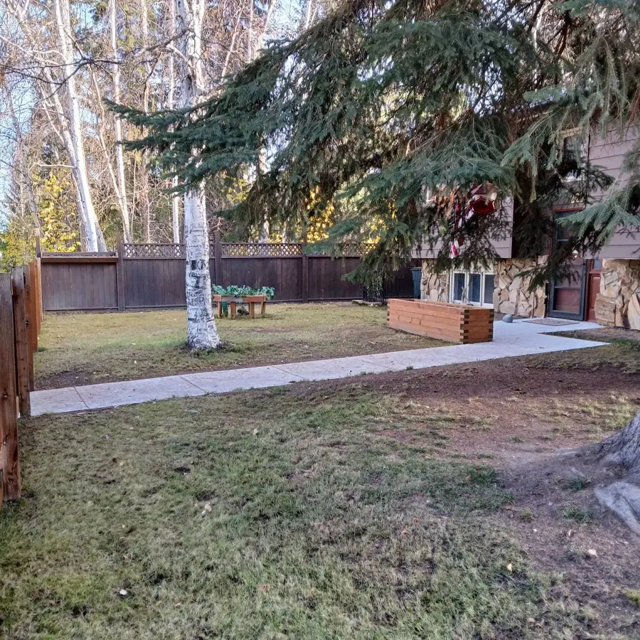 227 EUREKA AVENUE, Fairbanks, AK 99701 - #2
