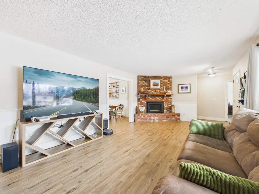 3296 JEFFERSON DRIVE, Fairbanks, AK 99709 - #3