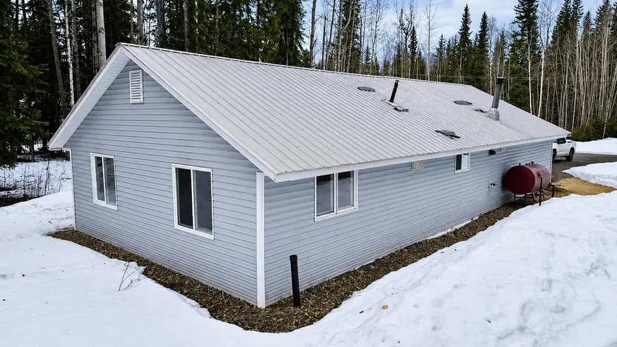3000 AMANDA LOOP, North Pole, AK 99705 - #2
