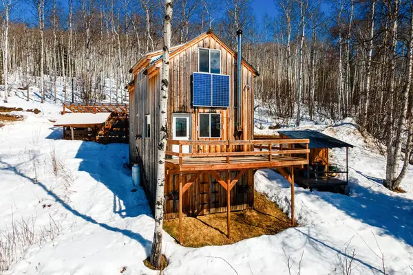 379 SIMPSON WAY, FAIRBANKS, AK 99712