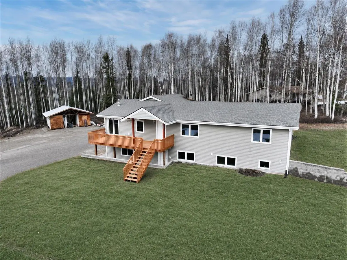 724 WANDA DRIVE, North Pole, AK 99705 - #1