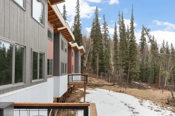 933 LINCOLNWOOD DRIVE, North Pole, AK 99705