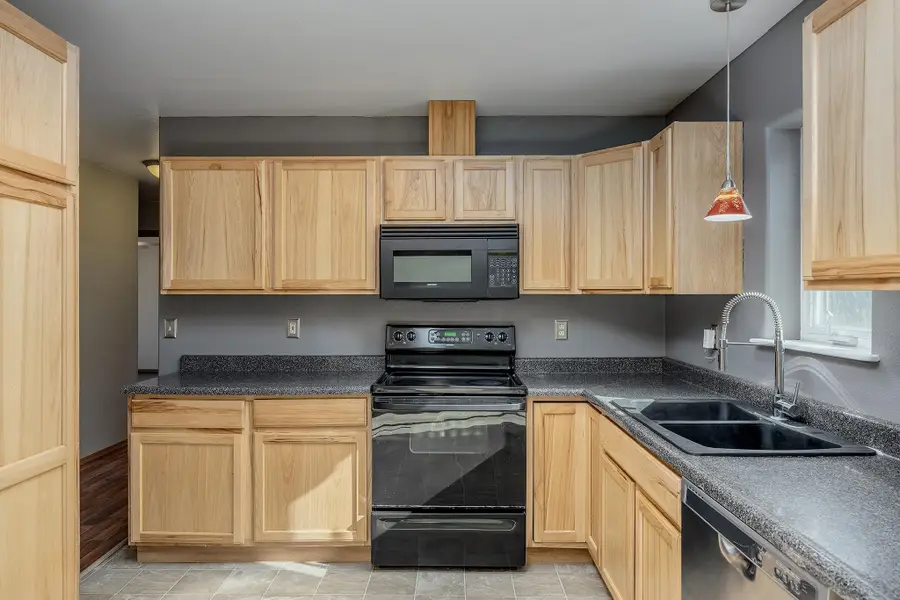 1195 VINCENT COURT, North Pole, AK 99705 - #3