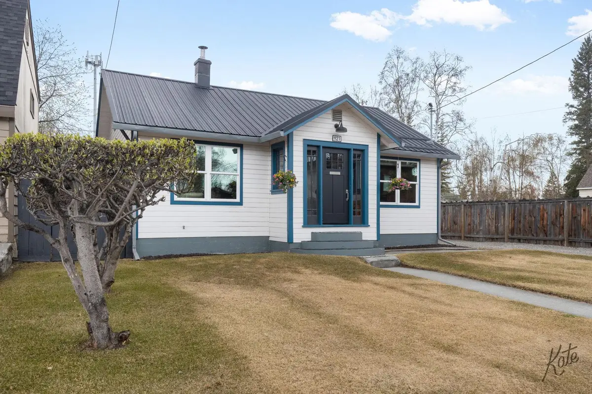 921 9TH AVENUE, Fairbanks, AK 99701 - #1