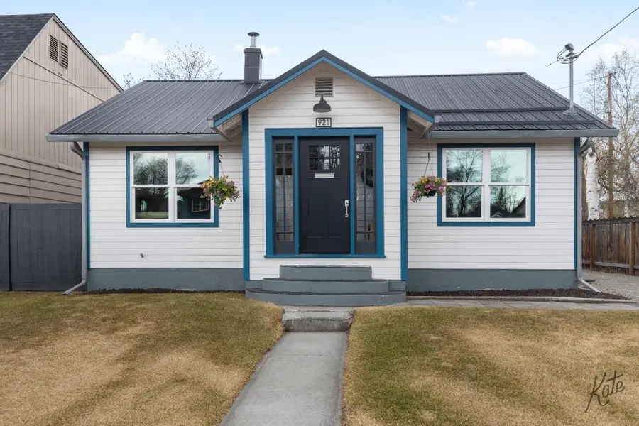921 9TH AVENUE, Fairbanks, AK 99701 - #2