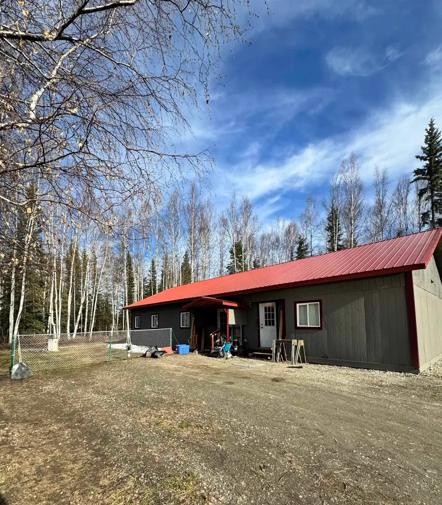 2535 DILLON AVENUE, North Pole, AK 99705 - #3