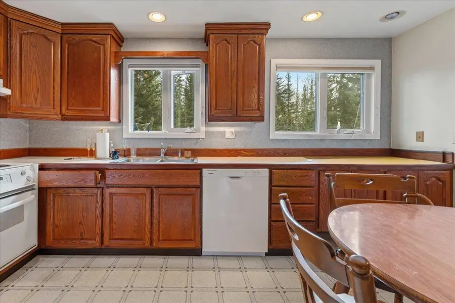 206 MADCAP LANE, Fairbanks, AK 99709 - #3