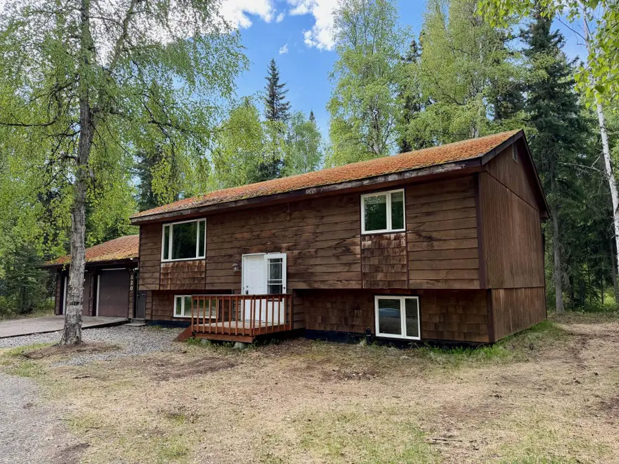520 S EVOLYN DRIVE, North Pole, AK 99705 - #3