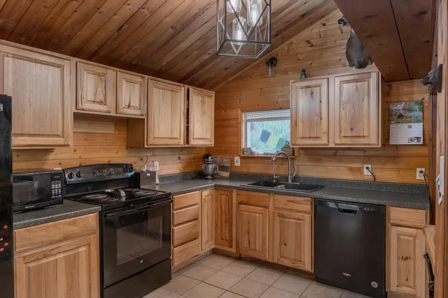 3274 HELEN PLACE, Fairbanks, AK 99709 - #3