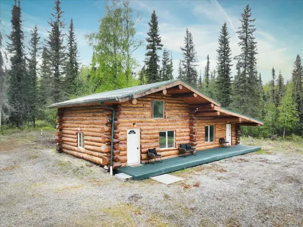 270 E RAMBLING ROAD, Fairbanks, AK 99712