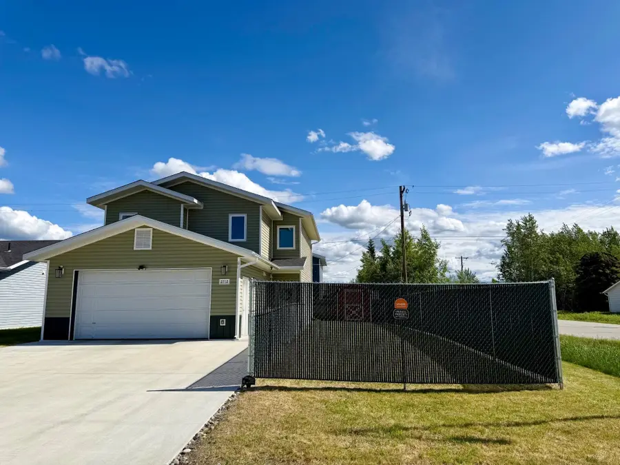2712 DESERT EAGLE LOOP, North Pole, AK 99705 - #2