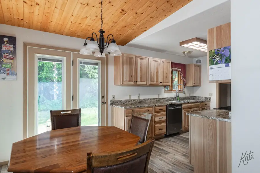 3355 BENTWOOD AVENUE, North Pole, AK 99705 - #3