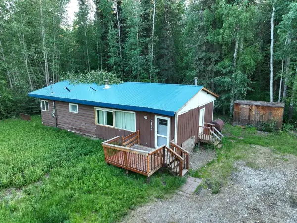 2995 AMANDA LOOP, North Pole, AK 99705