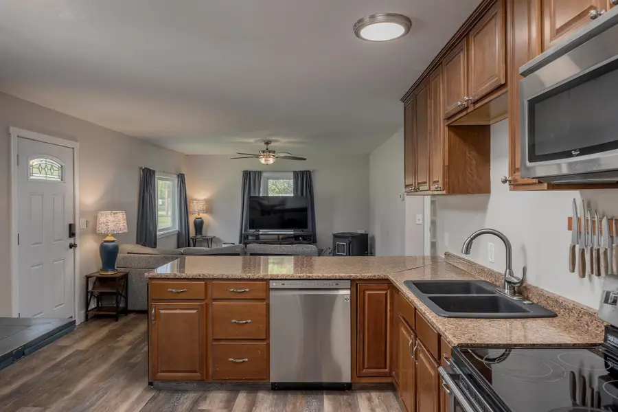 2726 PERIMETER DRIVE, North Pole, AK 99705 - #2
