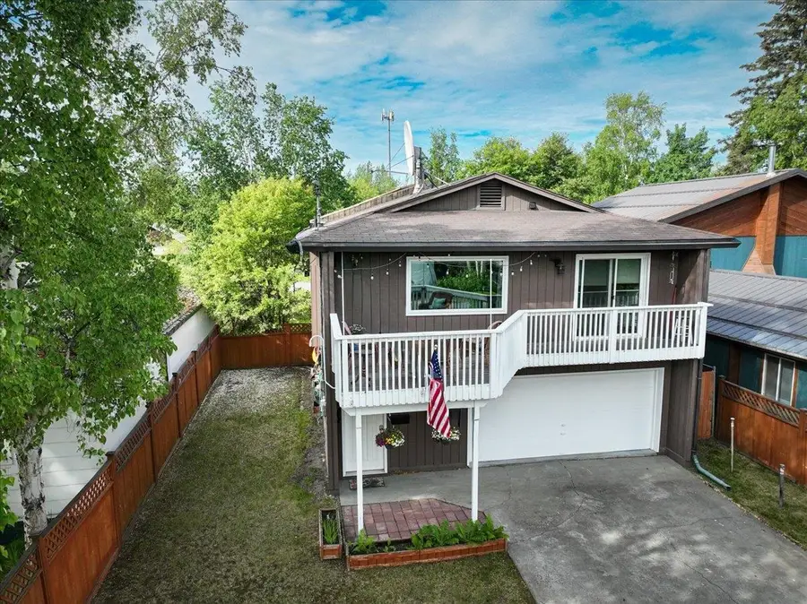 911 8TH AVENUE, Fairbanks, AK 99701 - #3