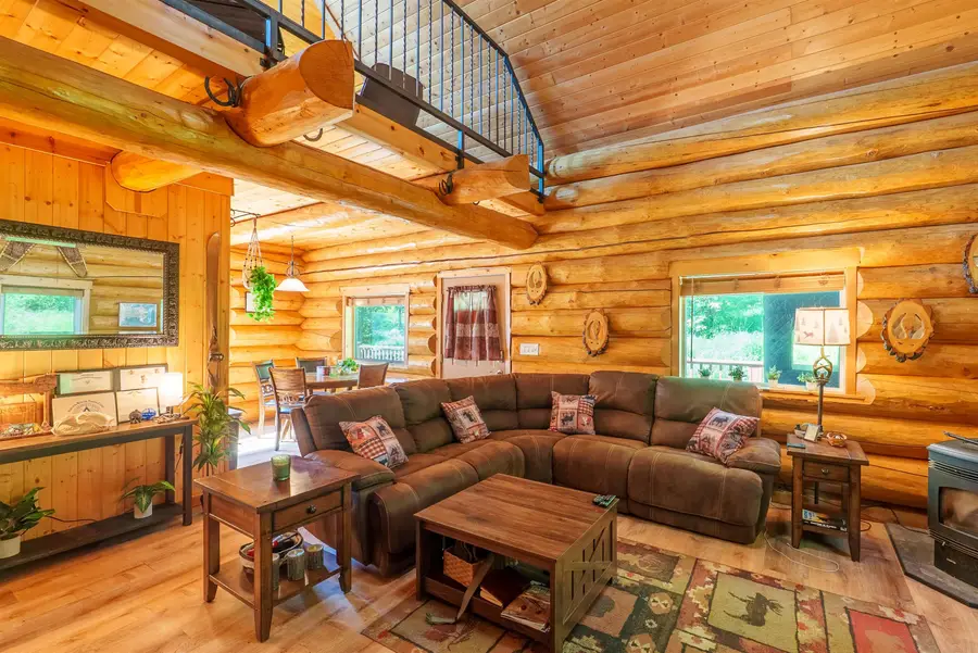 1375 WHISTLING SWAN, Fairbanks, AK 99712 - #3