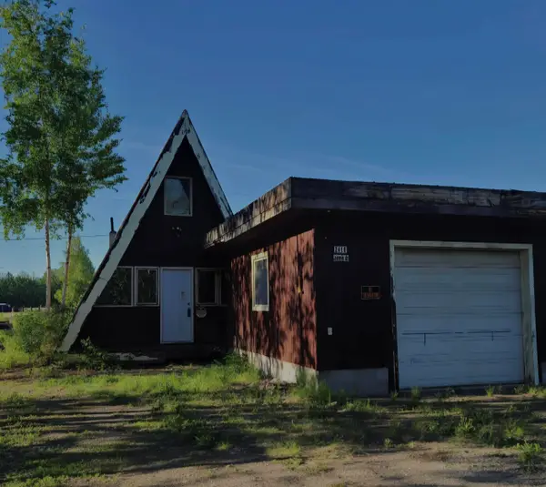 2418 LOOMIS DRIVE, NORTH POLE, AK 99705