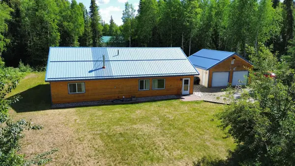 1070 CLOVERLEAF DRIVE, North Pole, AK 99705
