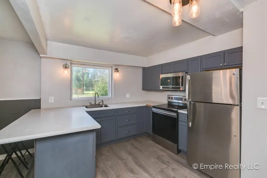 1324 LESLIE AVENUE, North Pole, AK 99705 - #2