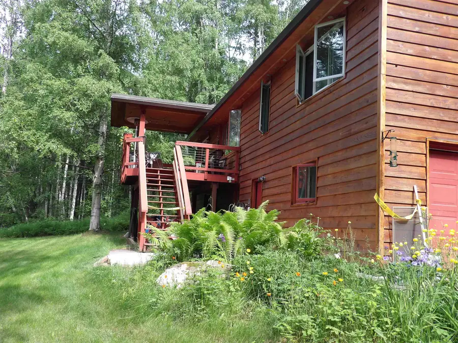 182 CREST DRIVE, Fairbanks, AK 99709 - #2