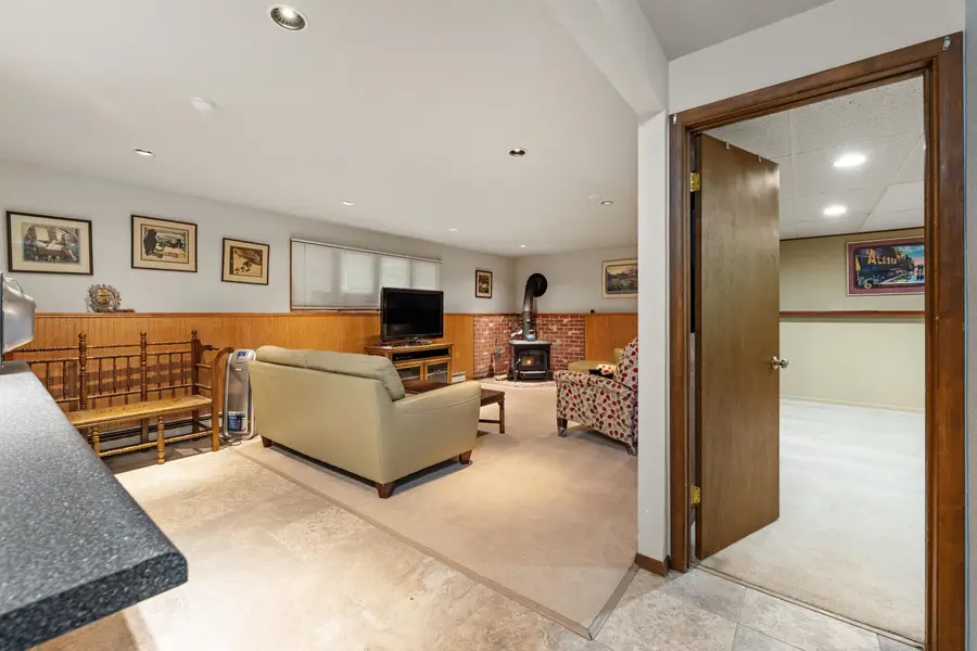 182 CREST DRIVE, Fairbanks, AK 99709 - #3
