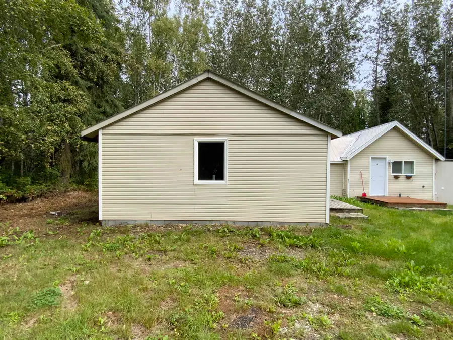 3042 VFW STREET, North Pole, AK 99705 - #3