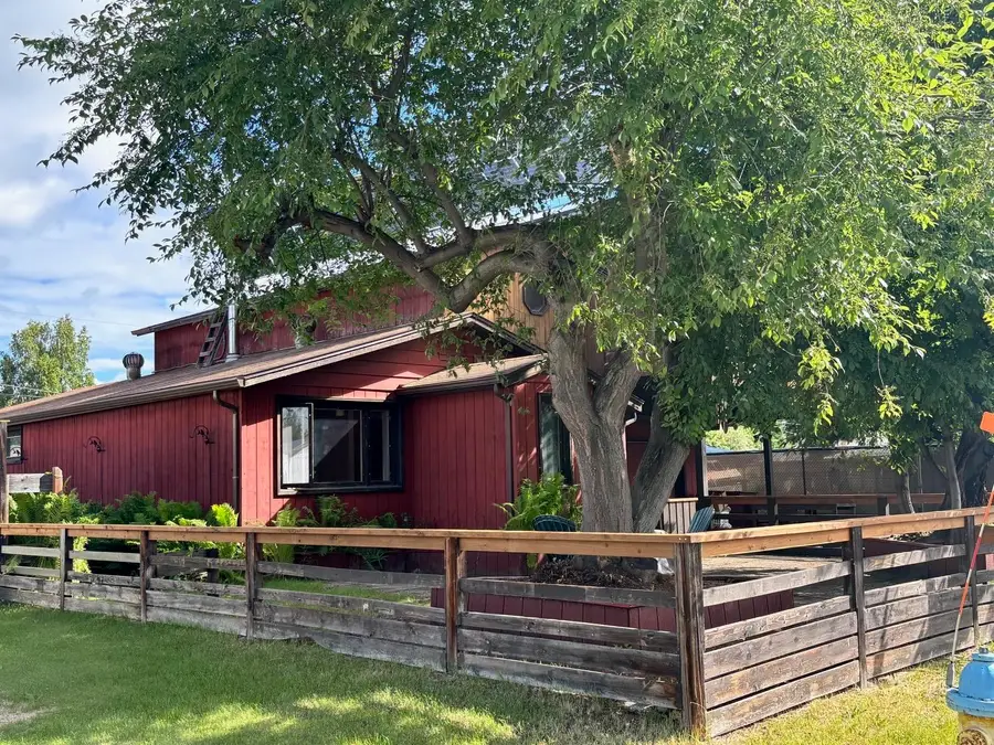 1906 CENTRAL AVENUE, Fairbanks, AK 99709 - #2
