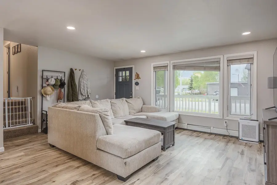 684 MANLEY STREET, North Pole, AK 99705 - #3