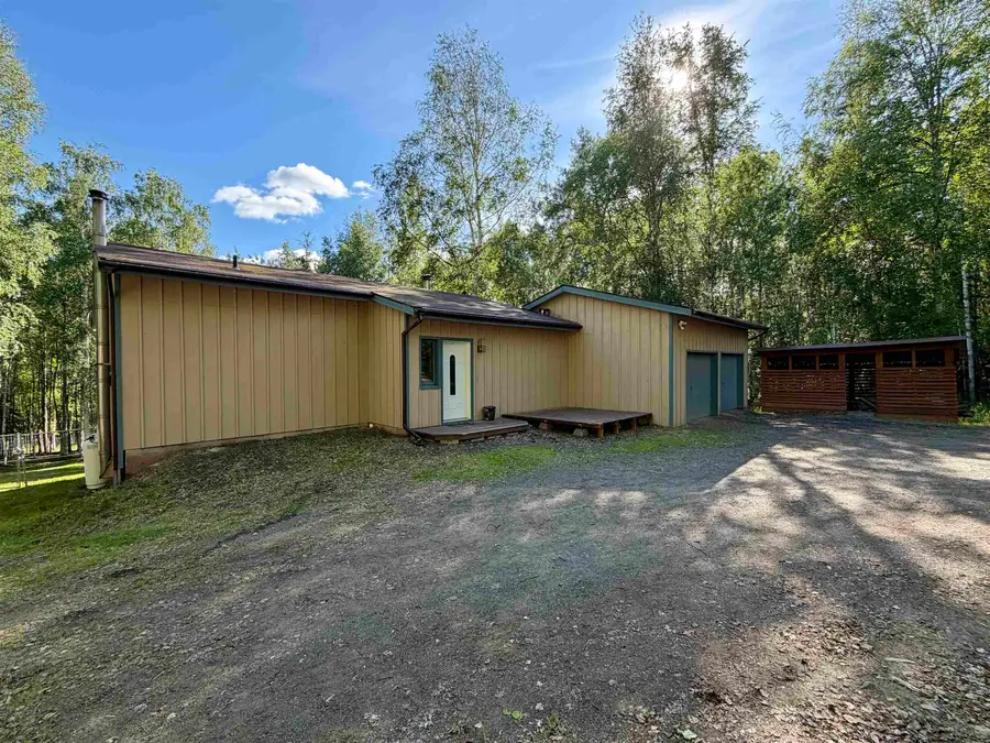 2585 STELLAR WAY, Fairbanks, AK 99712 - #2