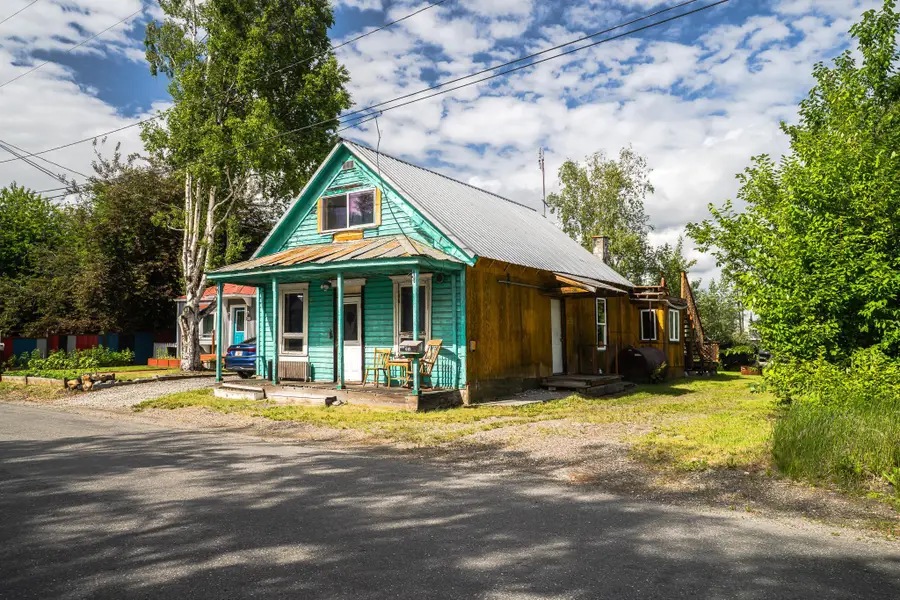 812 5TH AVENUE, Fairbanks, AK 99701 - #2