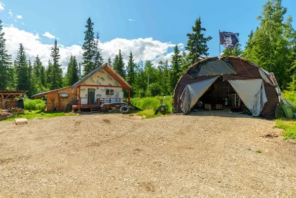 10265 OLD VALDEZ TRAIL, Salcha, AK 99714