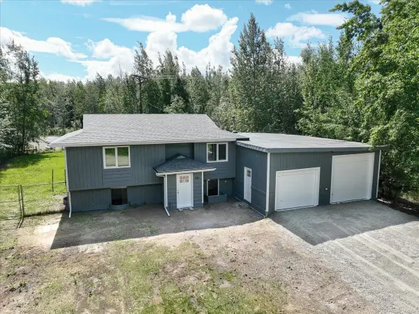 431 ANDREA DRIVE, North Pole, AK 99705