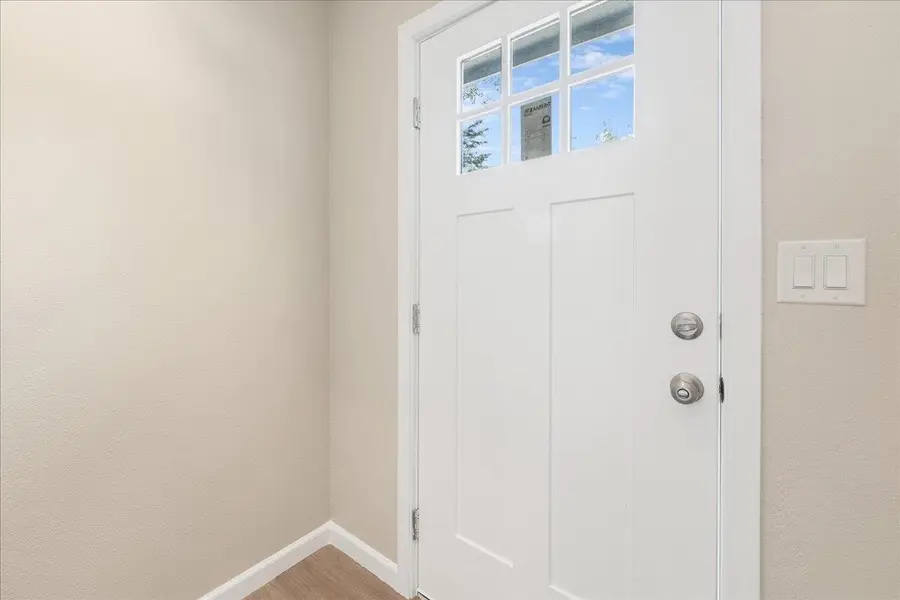 431 ANDREA DRIVE, North Pole, AK 99705 - #3