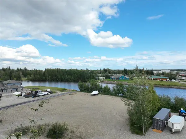 1212 CROWN ROAD, Fairbanks, AK 99709